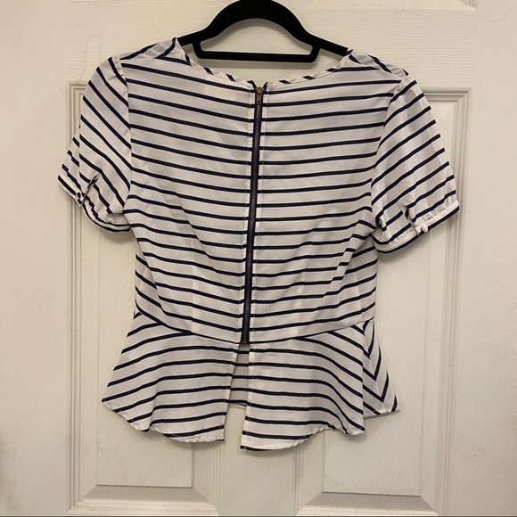 Stripped Croptop. Size Small. Great condition 9/10. - Picture 2 of 5